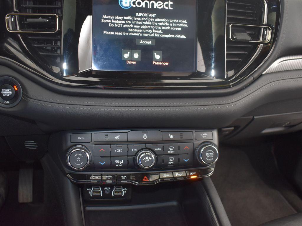 used 2022 Dodge Durango car, priced at $29,638