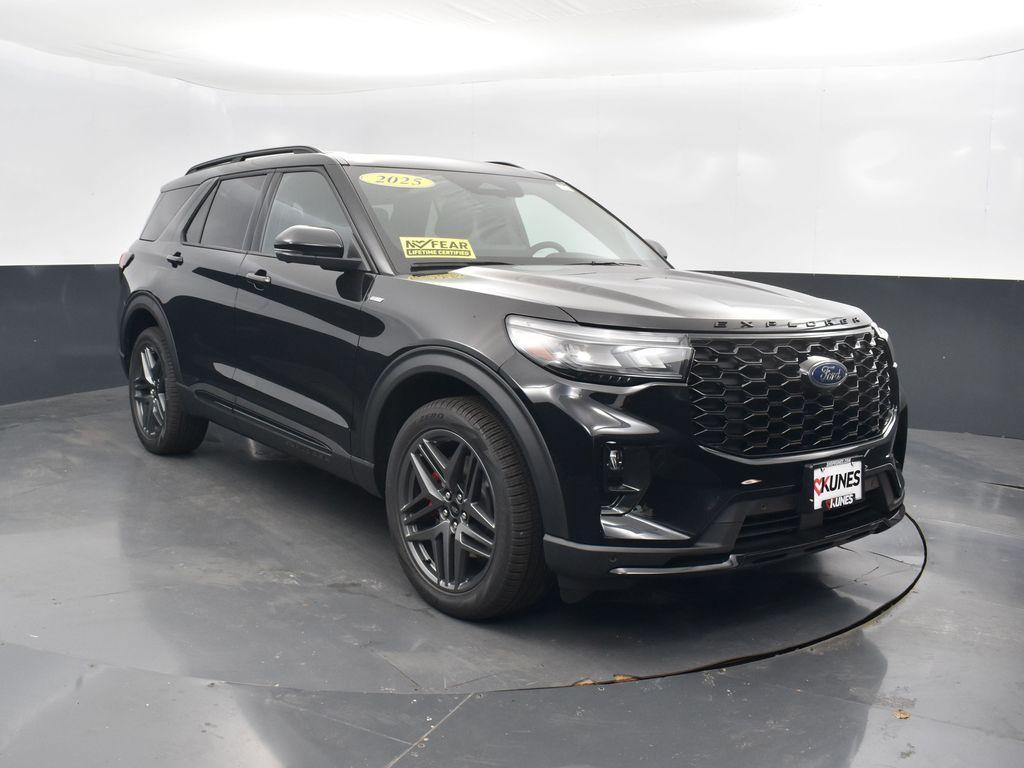 new 2025 Ford Explorer car, priced at $50,353