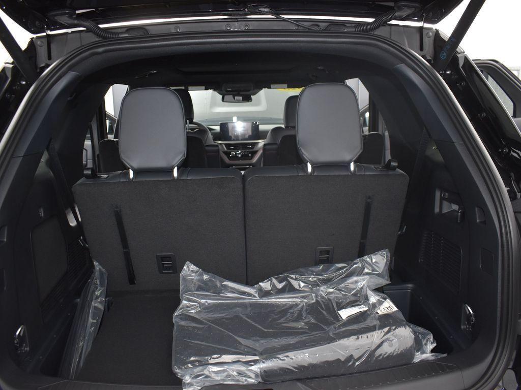 new 2025 Ford Explorer car, priced at $50,353