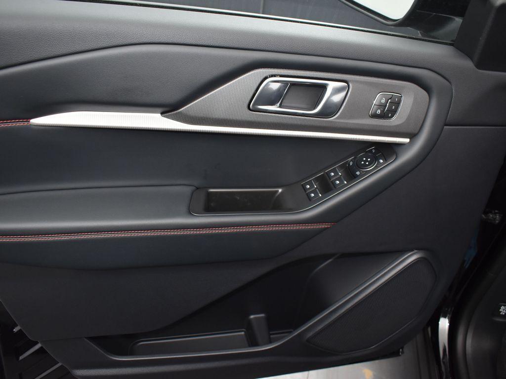 new 2025 Ford Explorer car, priced at $50,353