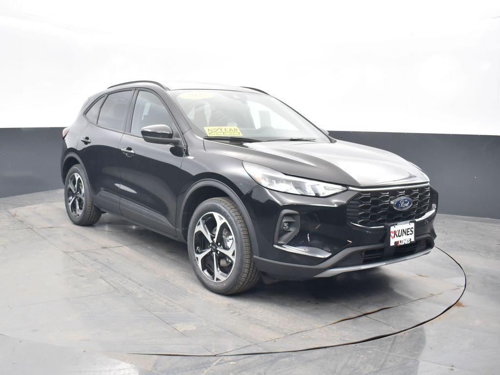 new 2025 Ford Escape car, priced at $33,090