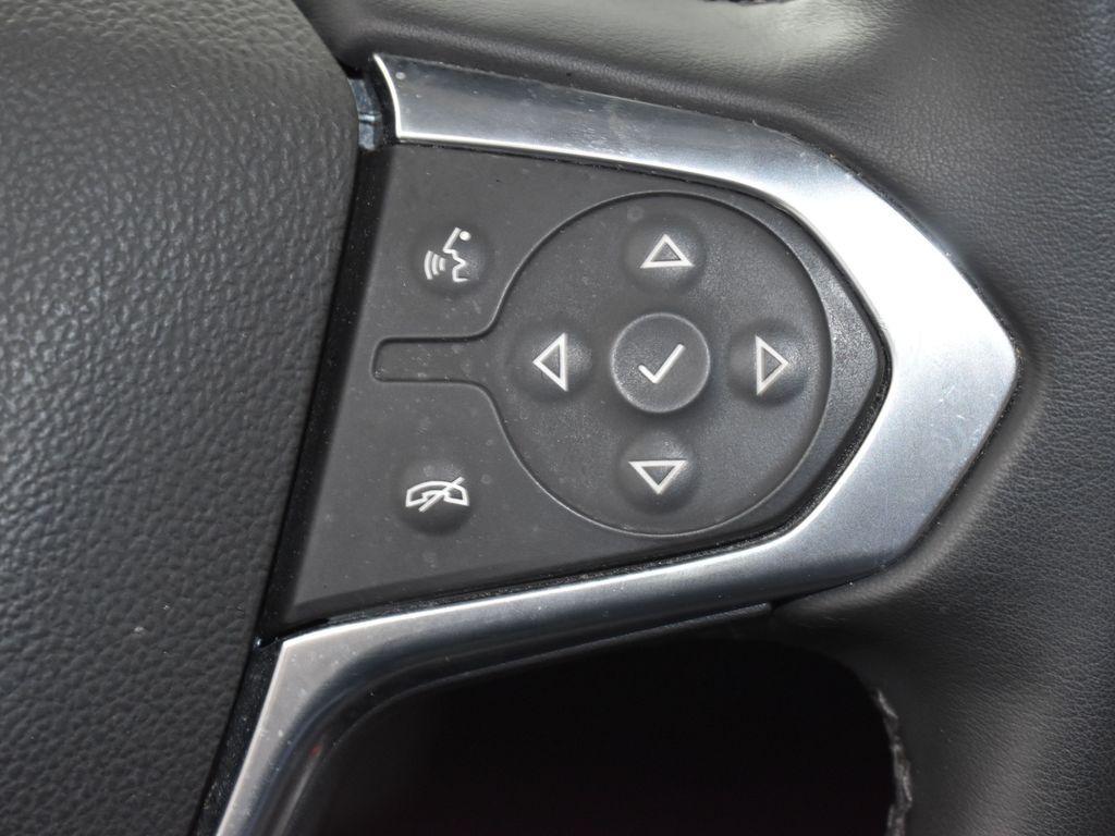 used 2023 Chevrolet Traverse car, priced at $25,911