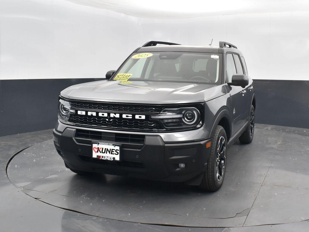 new 2025 Ford Bronco Sport car, priced at $38,381