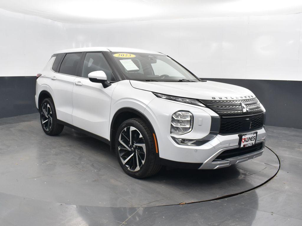 used 2023 Mitsubishi Outlander car, priced at $19,592