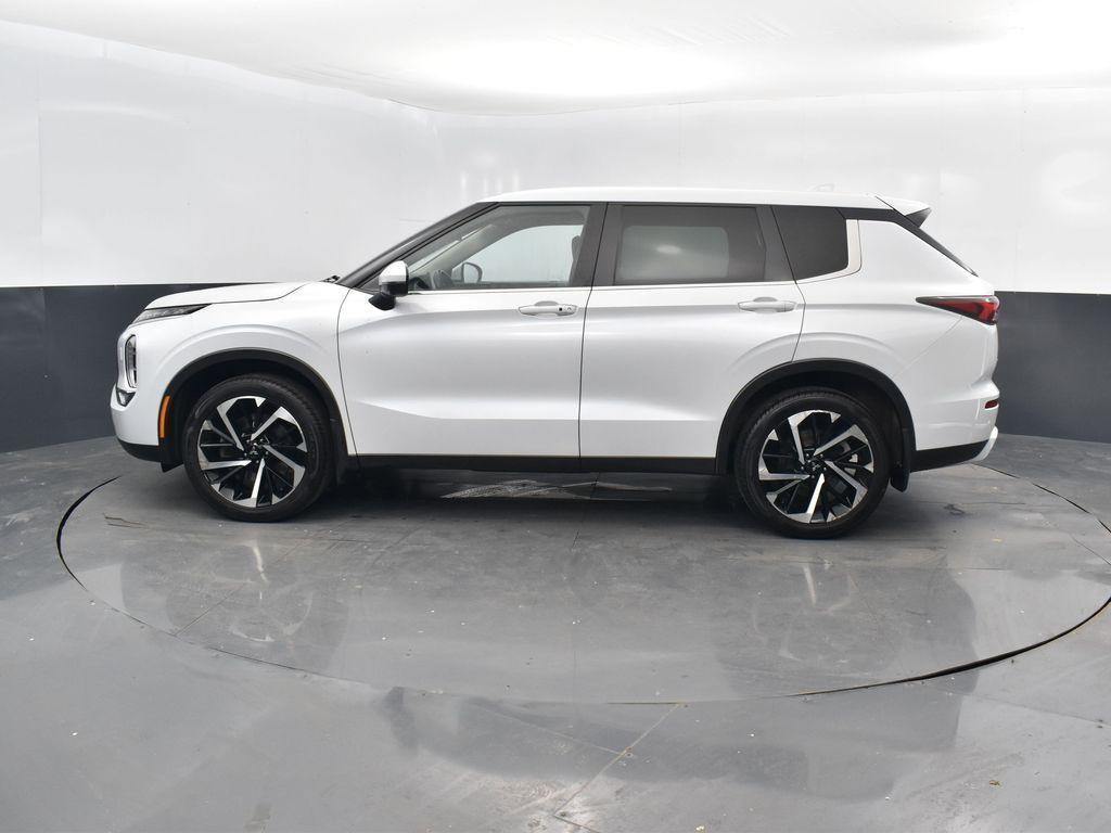 used 2023 Mitsubishi Outlander car, priced at $19,592