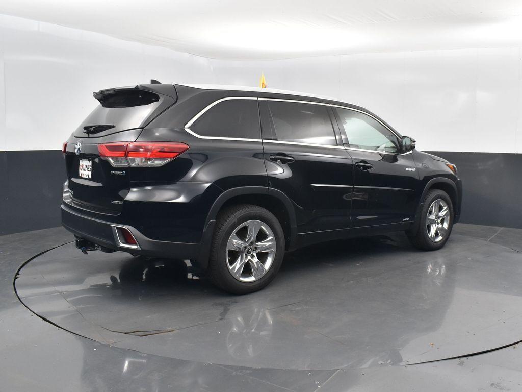 used 2018 Toyota Highlander Hybrid car, priced at $30,539