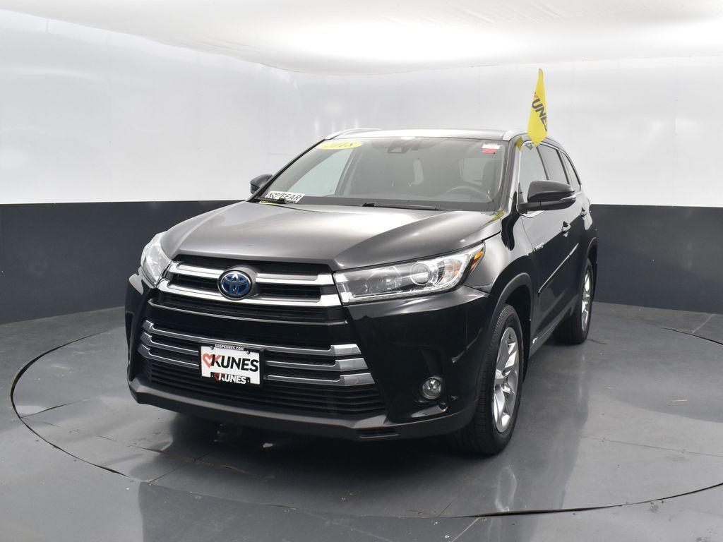 used 2018 Toyota Highlander Hybrid car, priced at $30,539