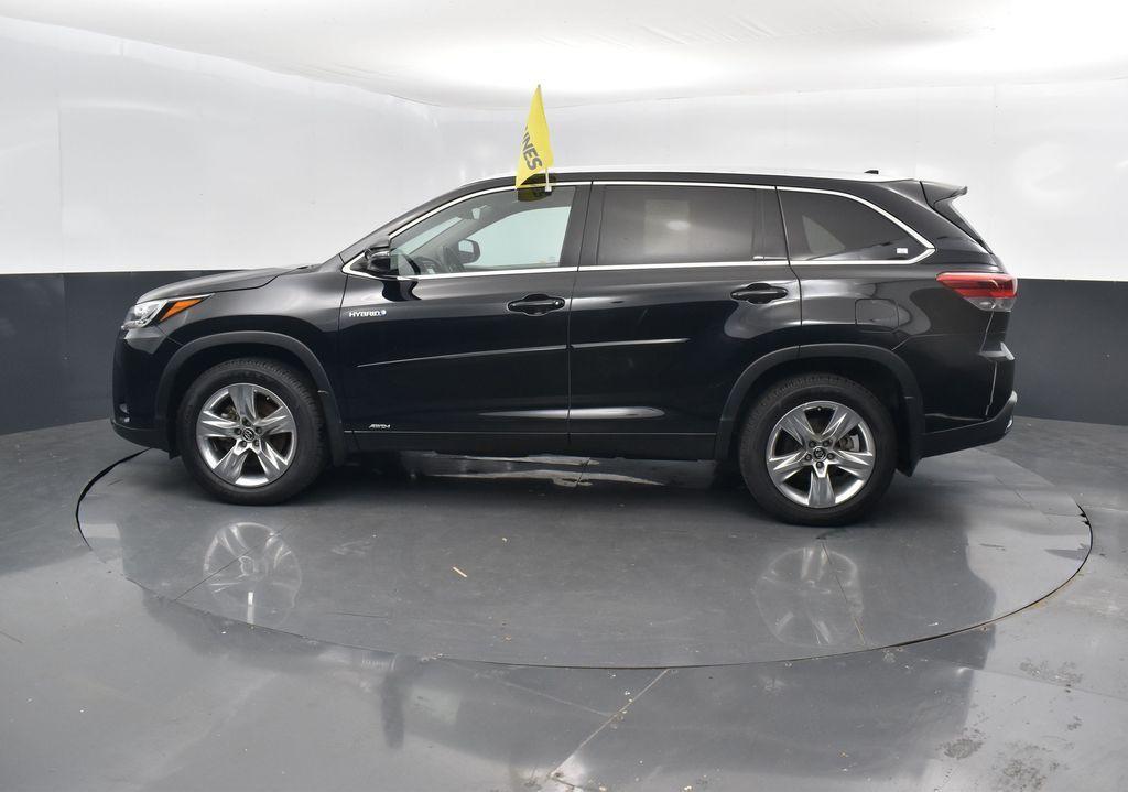 used 2018 Toyota Highlander Hybrid car, priced at $30,539