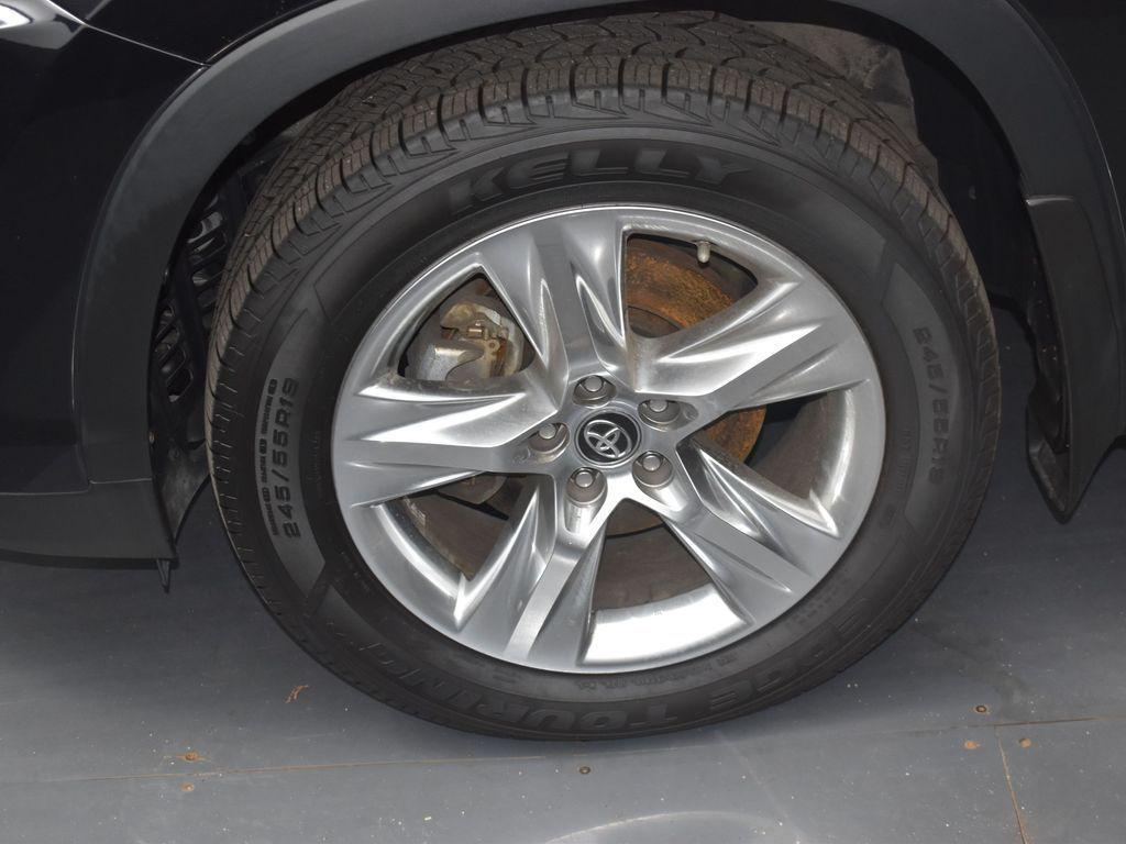 used 2018 Toyota Highlander Hybrid car, priced at $30,539