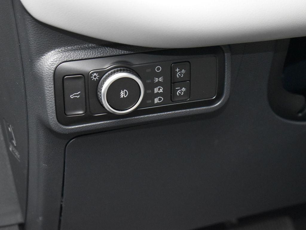 new 2025 Ford Explorer car, priced at $45,223