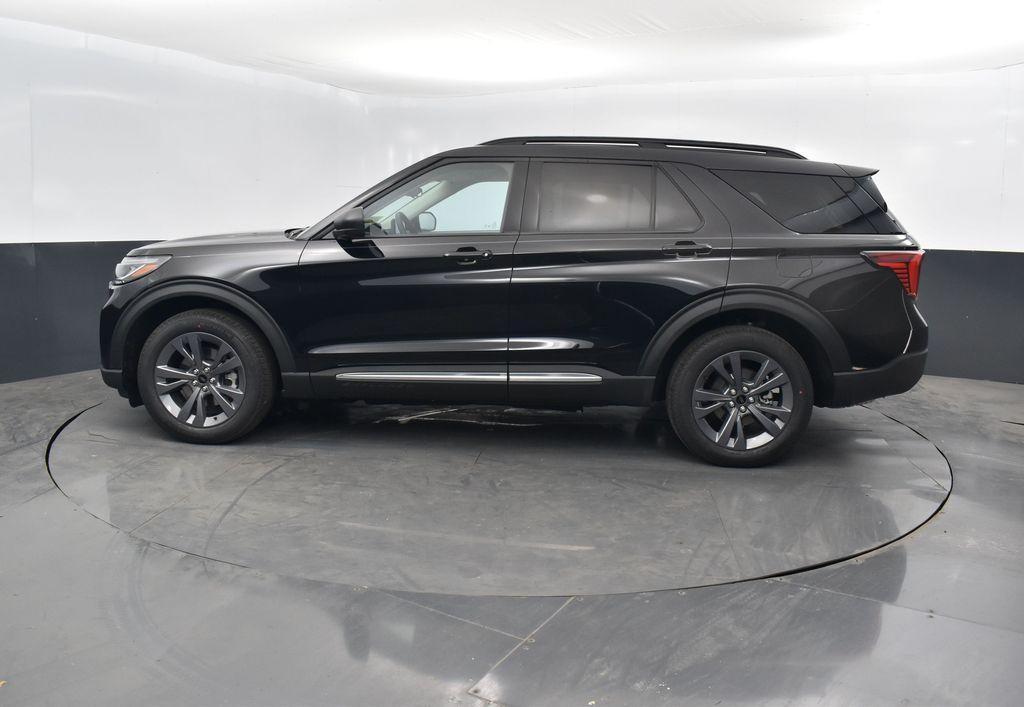 new 2025 Ford Explorer car, priced at $45,223