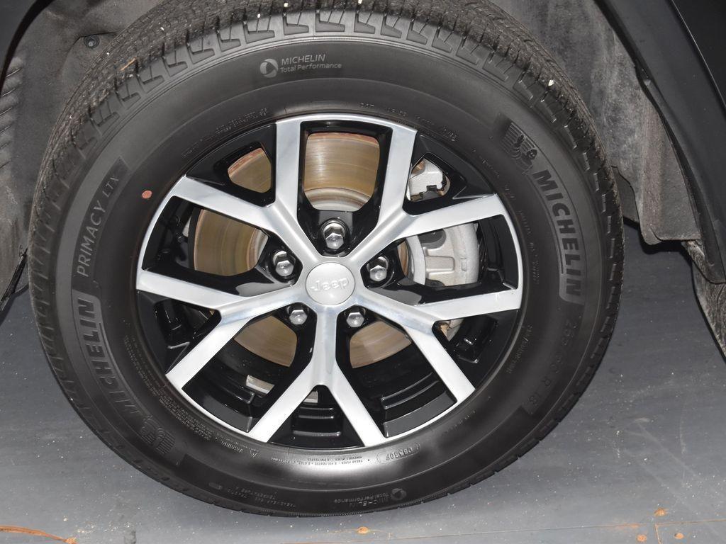 used 2023 Jeep Grand Cherokee L car, priced at $33,958