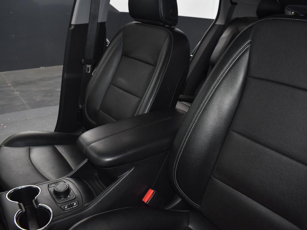 used 2023 GMC Terrain car, priced at $22,018