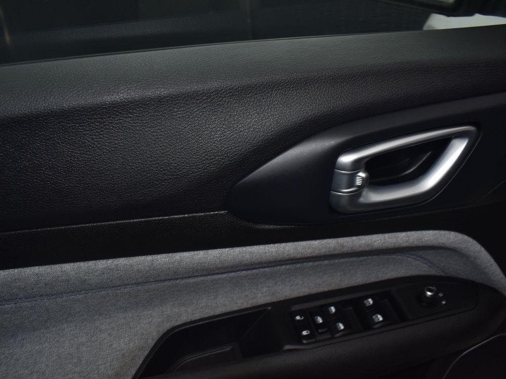 used 2023 Jeep Compass car, priced at $19,178