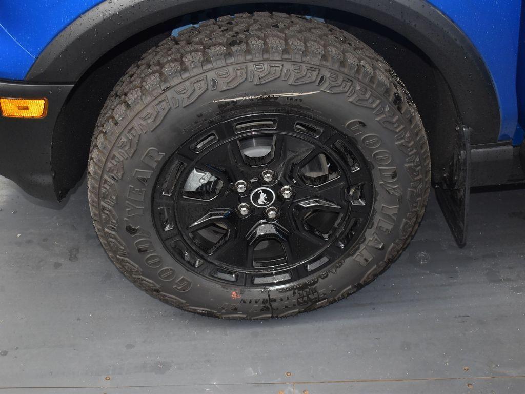 new 2025 Ford Bronco Sport car, priced at $45,035