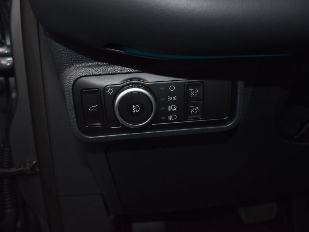 new 2025 Ford Explorer car, priced at $49,932