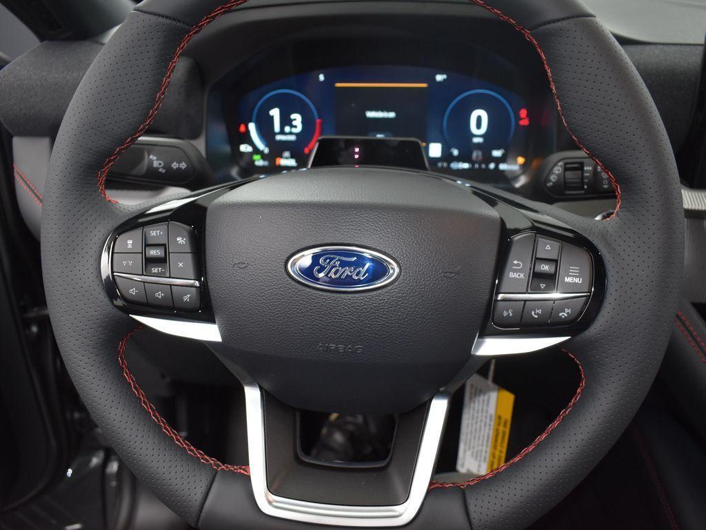 new 2025 Ford Explorer car, priced at $49,932