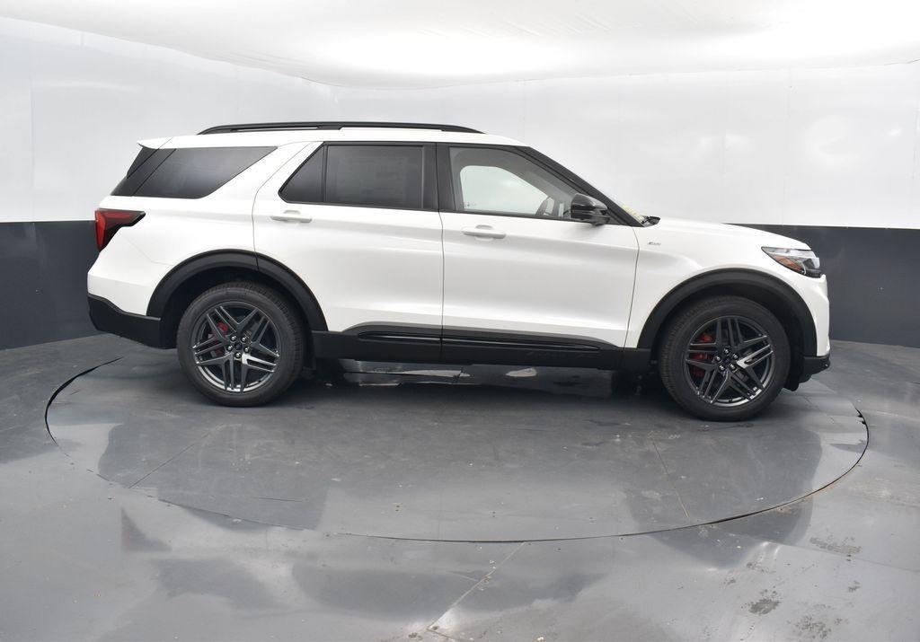 new 2025 Ford Explorer car, priced at $50,664