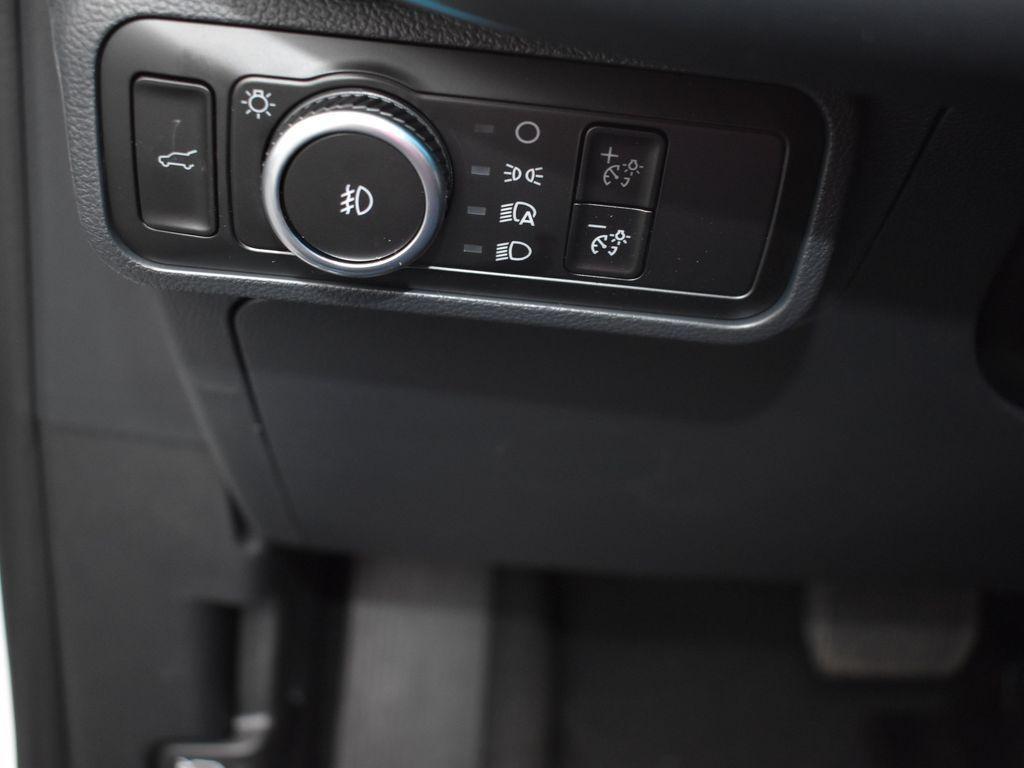 new 2025 Ford Explorer car, priced at $50,664