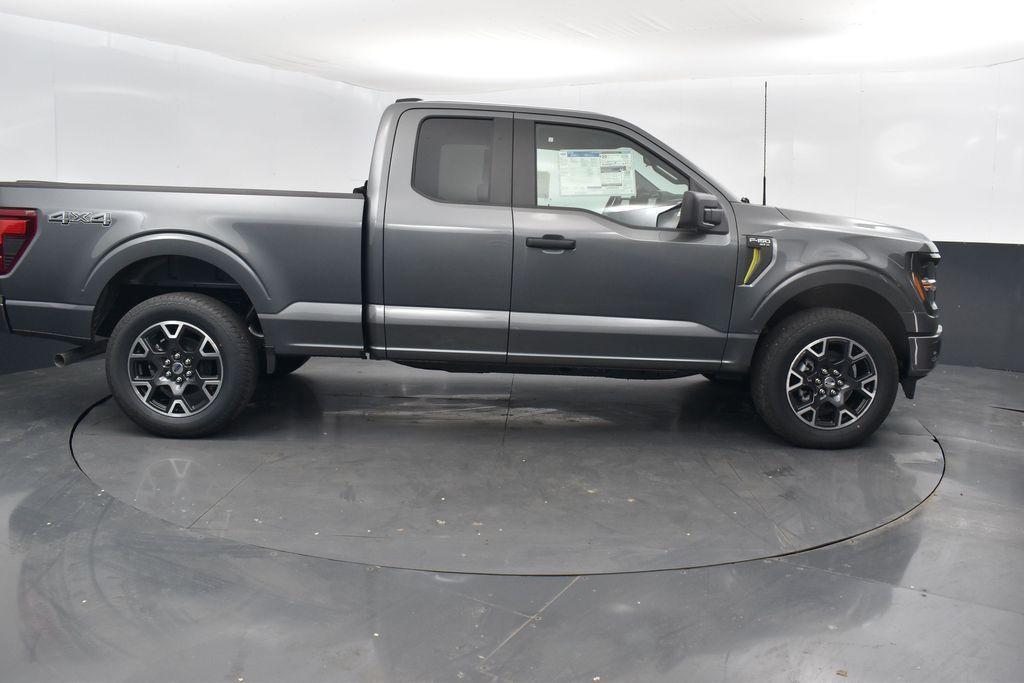 new 2025 Ford F-150 car, priced at $45,693