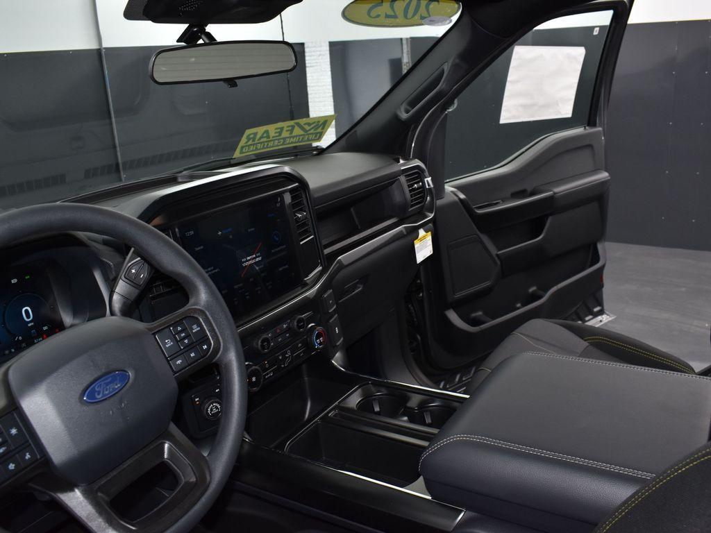 new 2025 Ford F-150 car, priced at $45,693