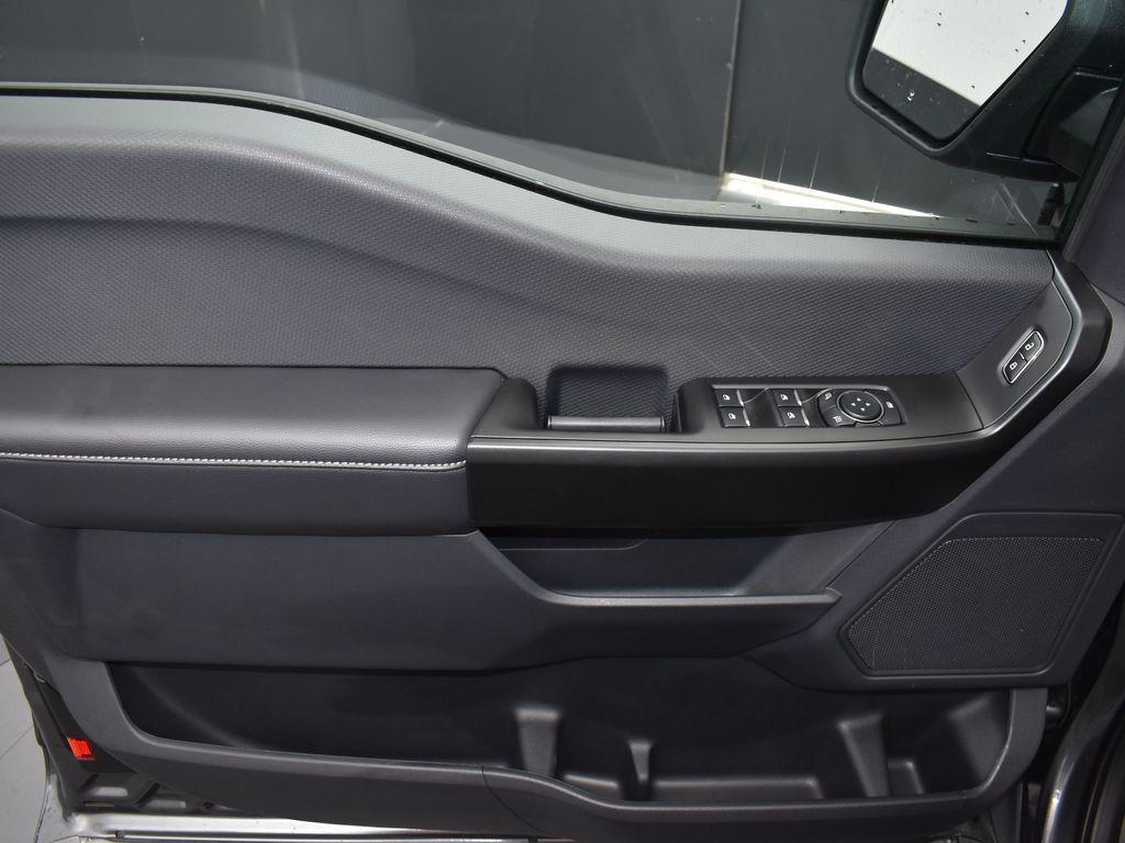 new 2025 Ford F-150 car, priced at $45,693