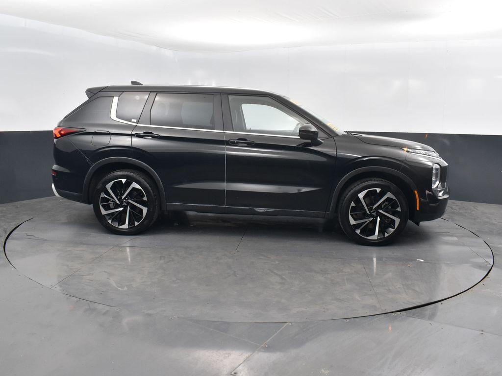 used 2023 Mitsubishi Outlander car, priced at $21,992