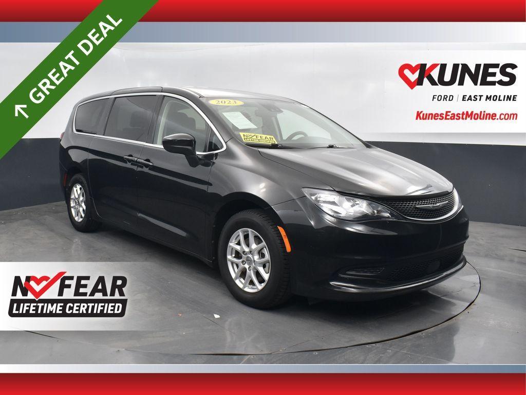 used 2023 Chrysler Voyager car