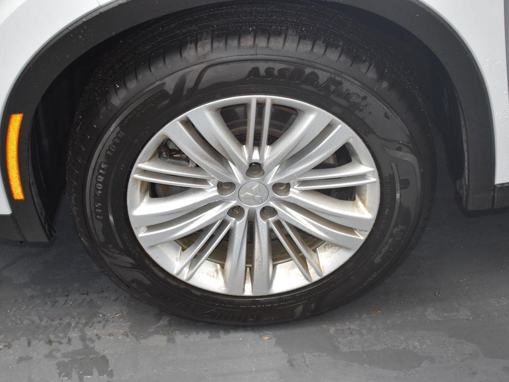 used 2024 Mitsubishi Outlander car, priced at $26,149