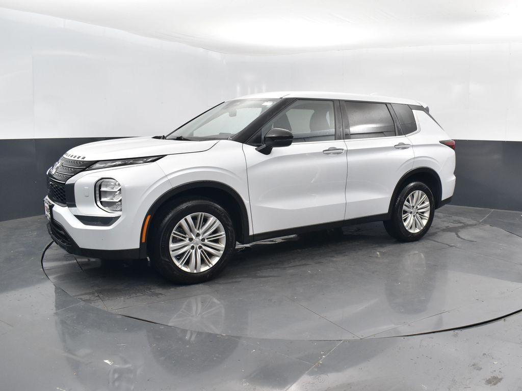 used 2024 Mitsubishi Outlander car, priced at $26,149
