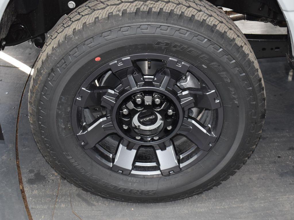 new 2025 Ford F-250 car, priced at $56,693