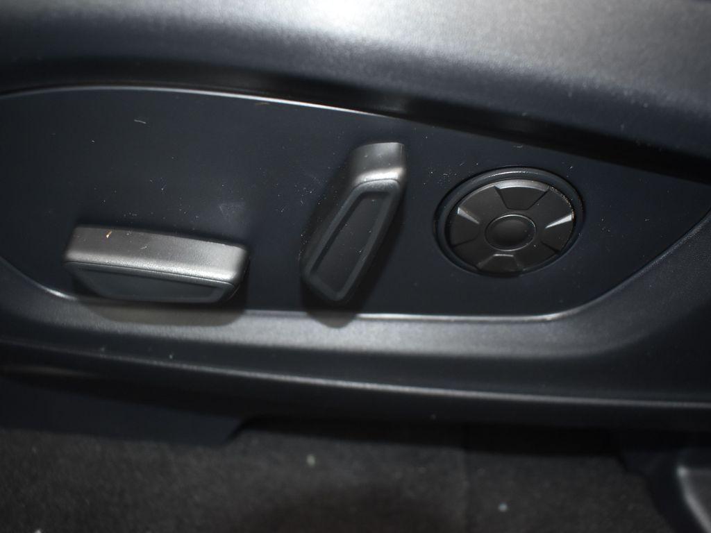 new 2025 Ford Explorer car, priced at $57,705