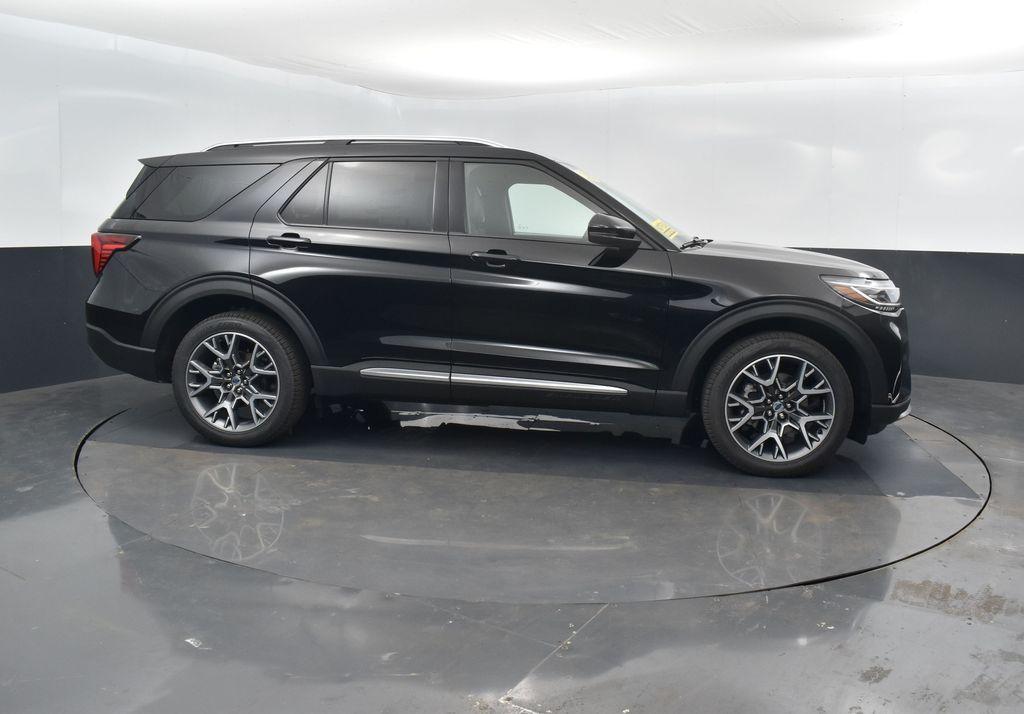 new 2025 Ford Explorer car, priced at $57,705