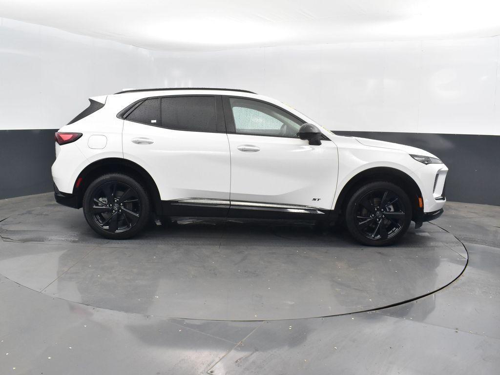 used 2024 Buick Envision car, priced at $32,428