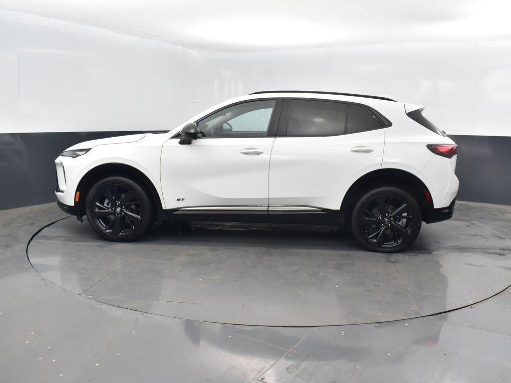 used 2024 Buick Envision car, priced at $32,428