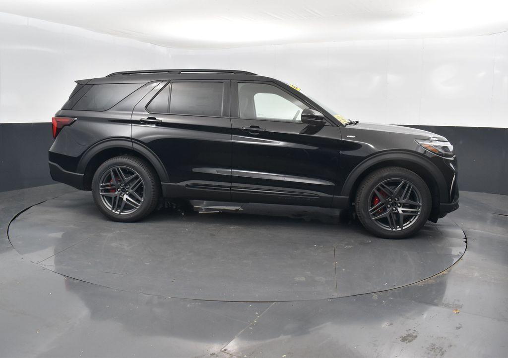 new 2025 Ford Explorer car, priced at $50,194
