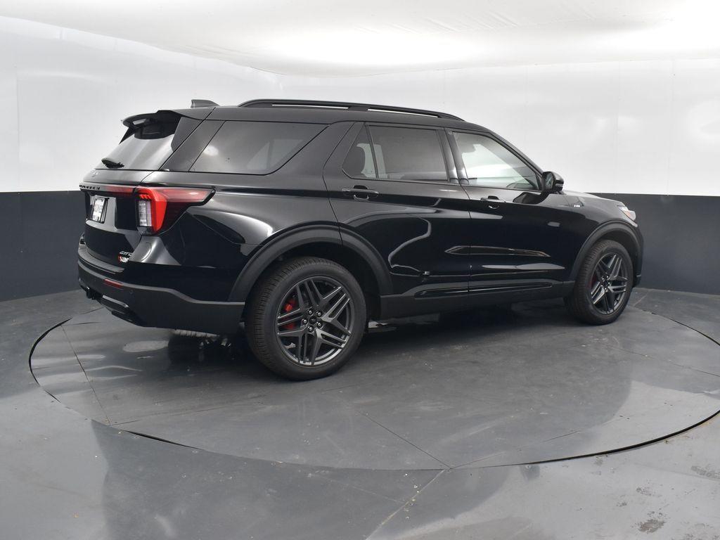 new 2025 Ford Explorer car, priced at $50,194