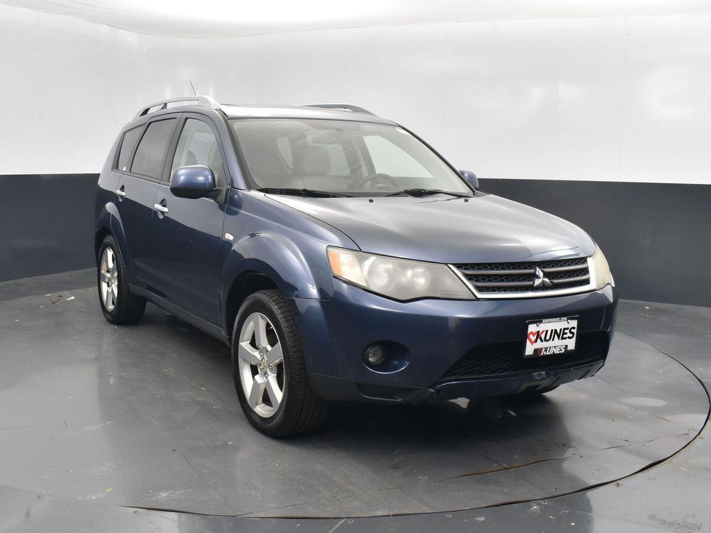 used 2007 Mitsubishi Outlander car, priced at $2,153