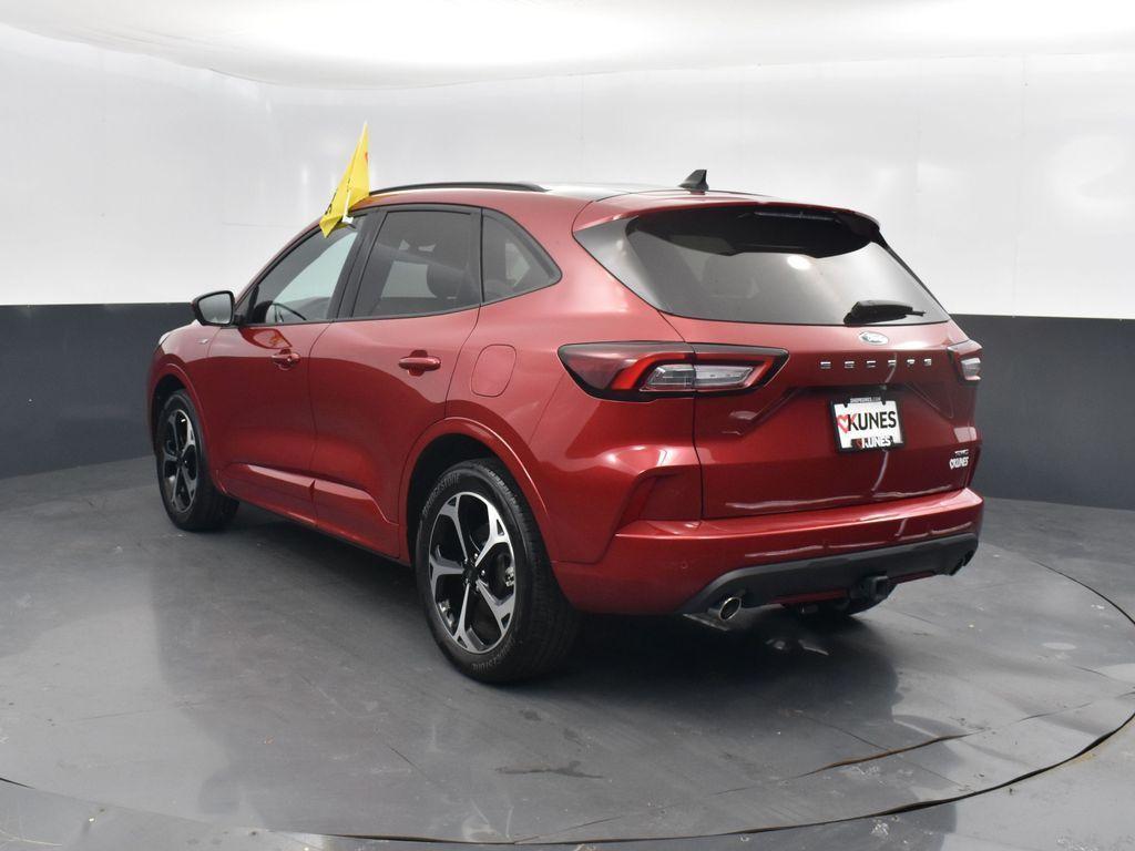 used 2023 Ford Escape car, priced at $26,552
