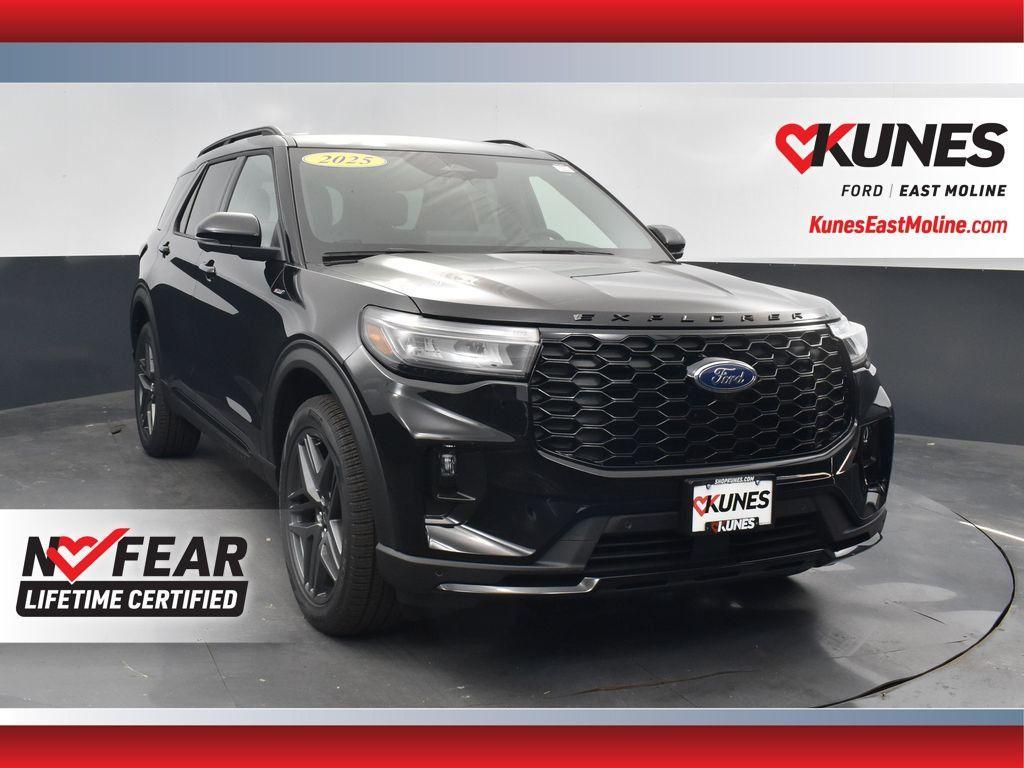 new 2025 Ford Explorer car, priced at $49,932