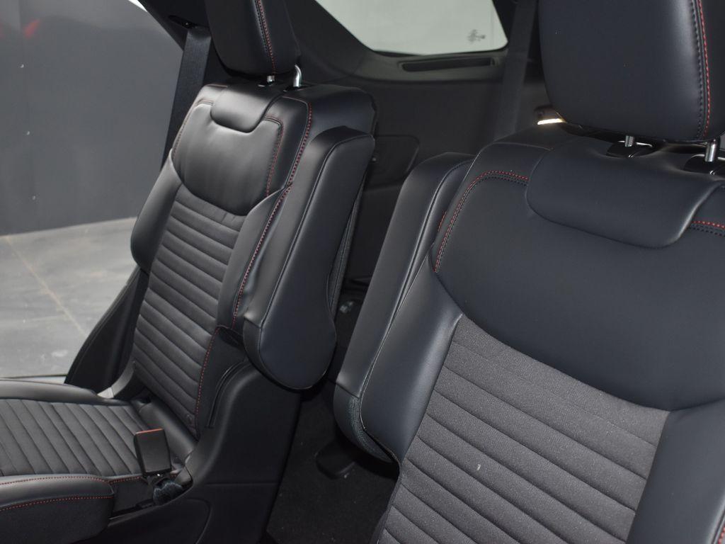 new 2025 Ford Explorer car, priced at $49,932