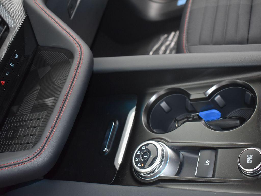 new 2025 Ford Explorer car, priced at $49,932