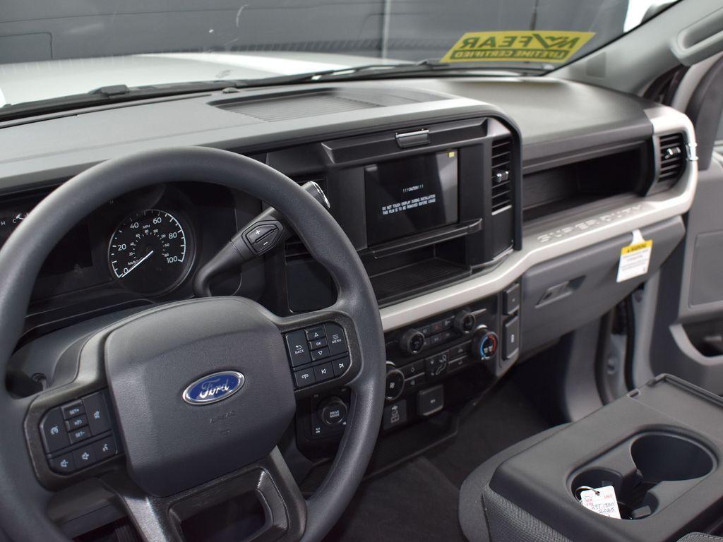 new 2025 Ford F-250 car, priced at $55,769