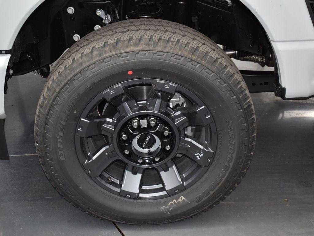 new 2025 Ford F-250 car, priced at $55,769