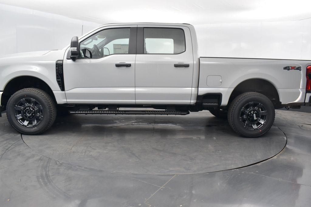 new 2025 Ford F-250 car, priced at $55,769