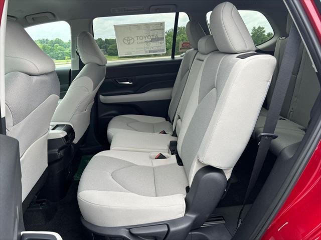 used 2025 Toyota Highlander Hybrid car, priced at $48,615