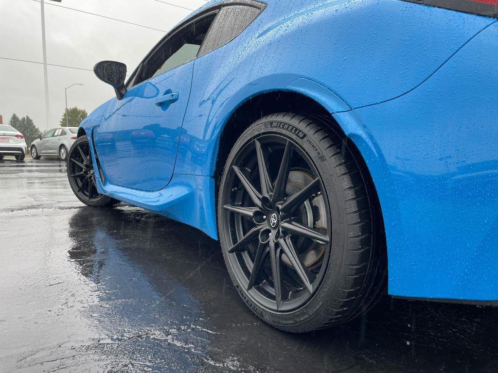 used 2022 Toyota GR86 car, priced at $29,915