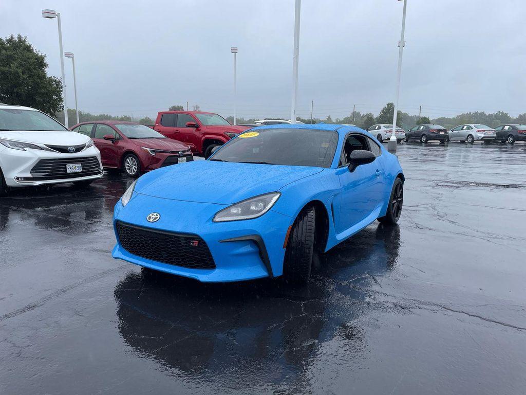 used 2022 Toyota GR86 car, priced at $29,915