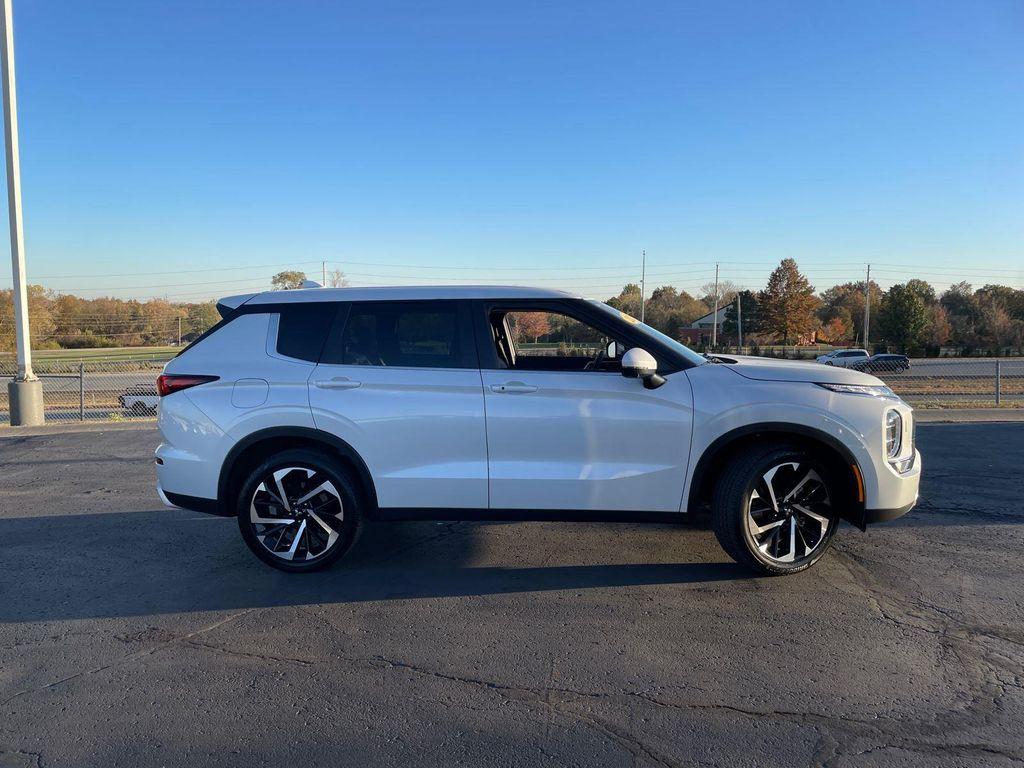 used 2023 Mitsubishi Outlander car, priced at $24,315