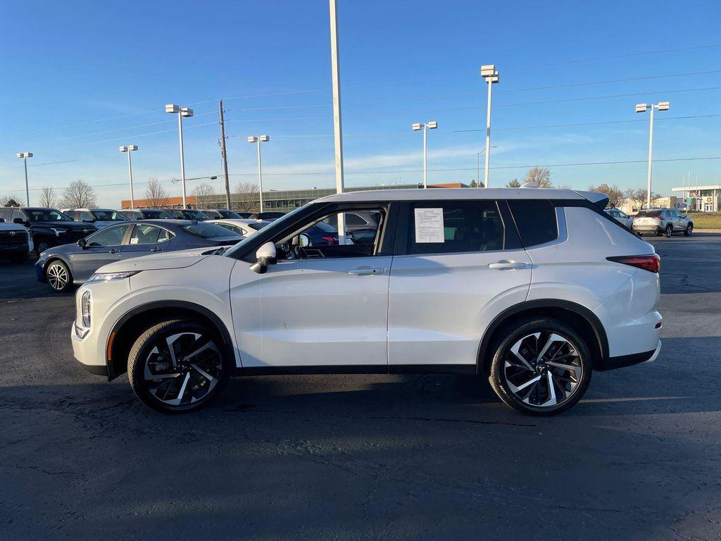 used 2023 Mitsubishi Outlander car, priced at $24,315